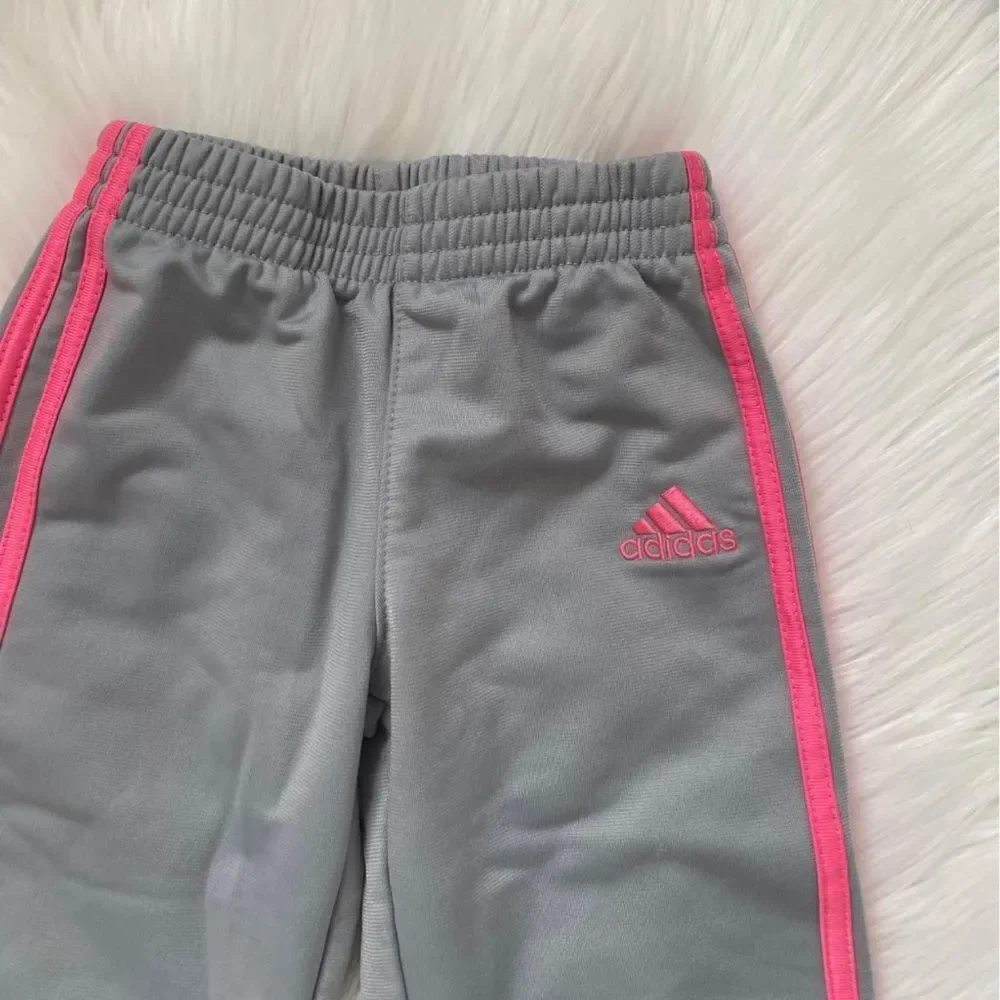 BABY GIRL ADIDAS SWEATPANTS SIZE 12 MOS